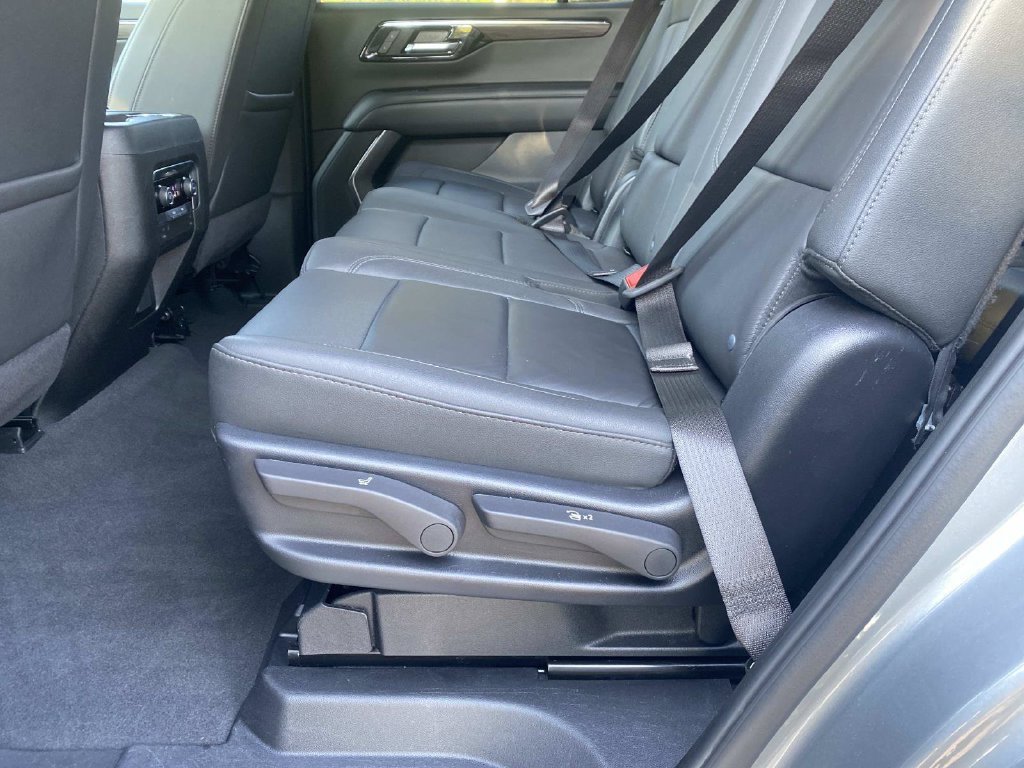 Used 2025 Chevrolet Tahoe LT AWD/4WD image 15