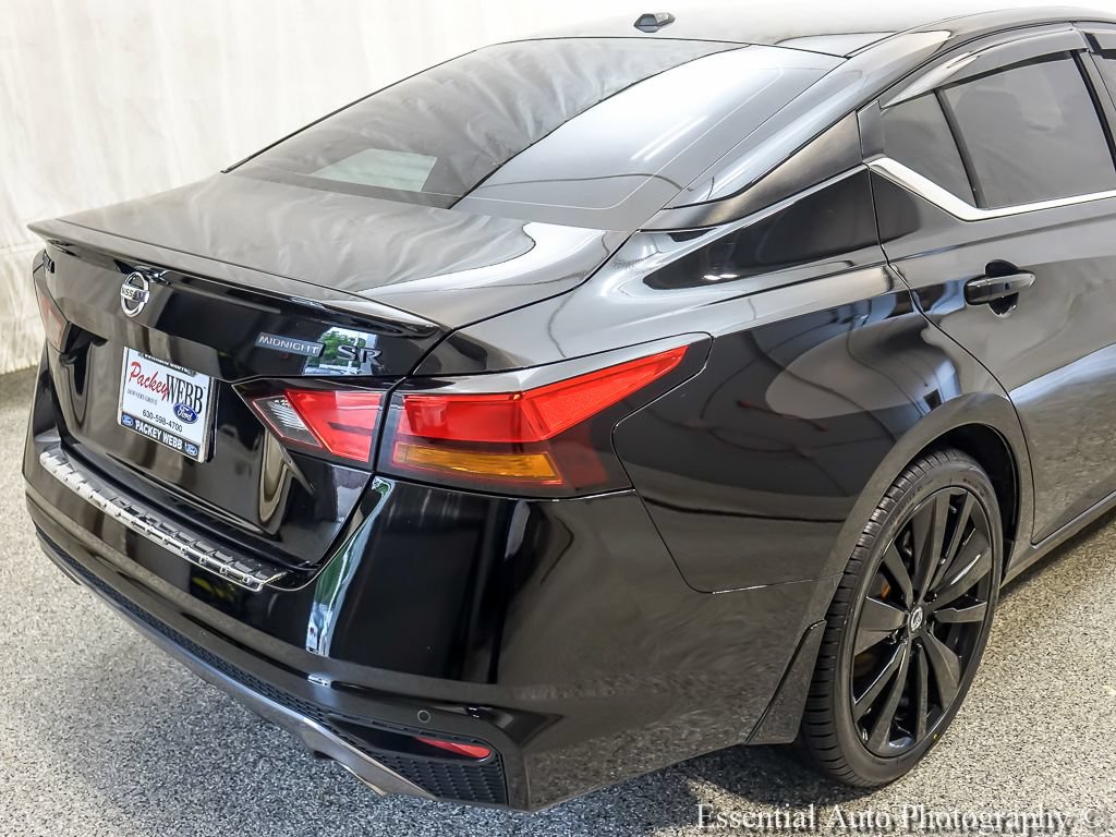 Used 2022 Nissan Altima 2.5 SR w/ Midnight Edition Package FWD image 8
