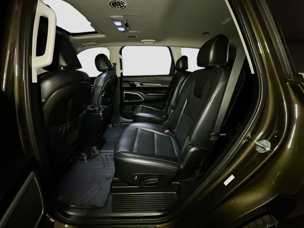Used 2022 Kia Telluride S AWD/4WD image 36
