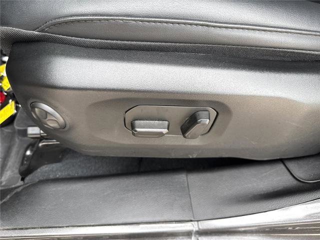 Used 2024 Jeep Gladiator Rubicon w/ Technology Group image 26