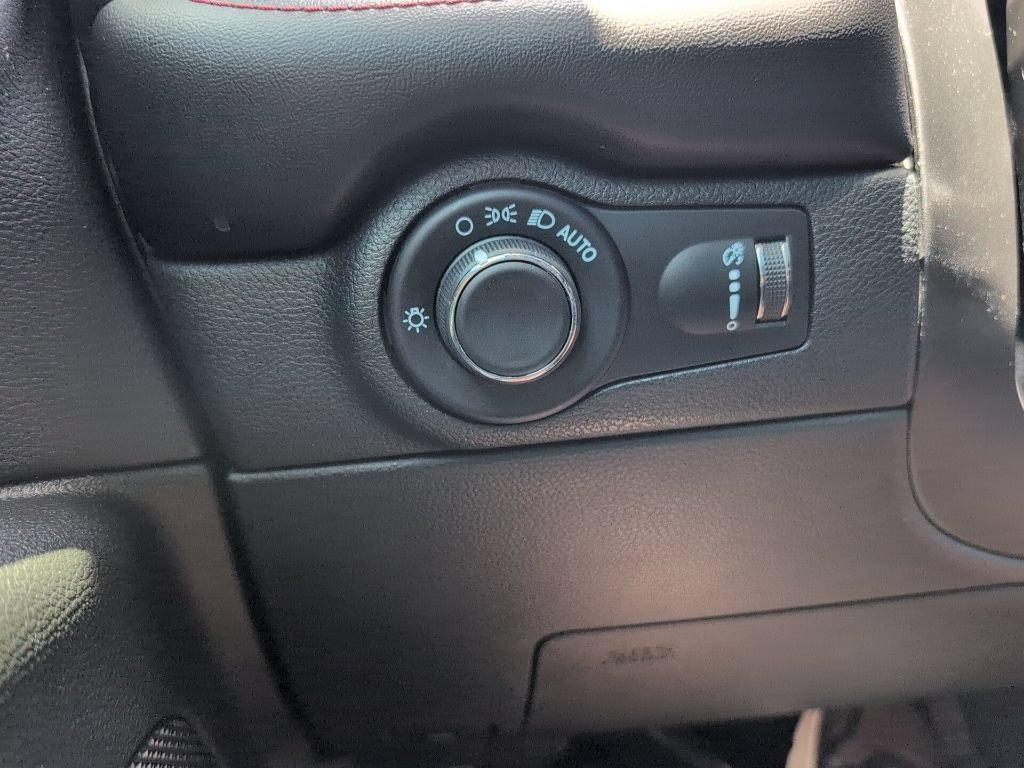 Used 2023 Dodge Durango GT AWD/4WD image 23