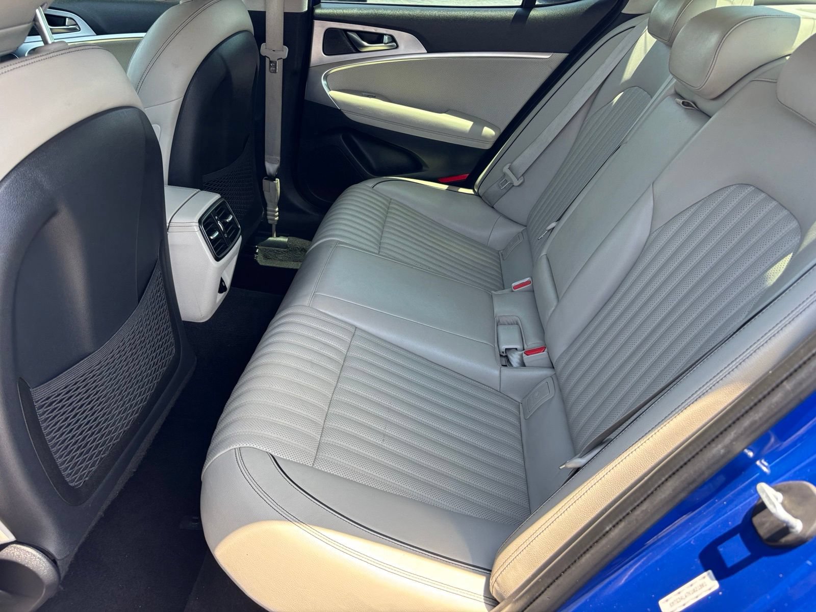 Used 2019 Genesis G70 2.0T Advanced w/ Elite Package RWD image 15