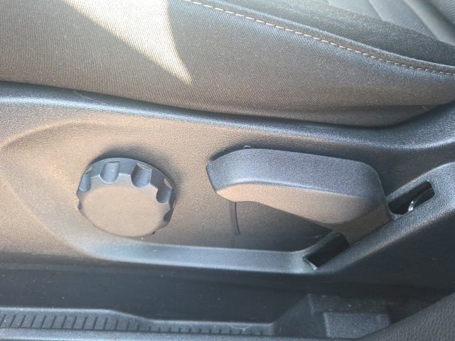 Certified 2024 Ford Edge SE w/ Black Appearance Package image 28