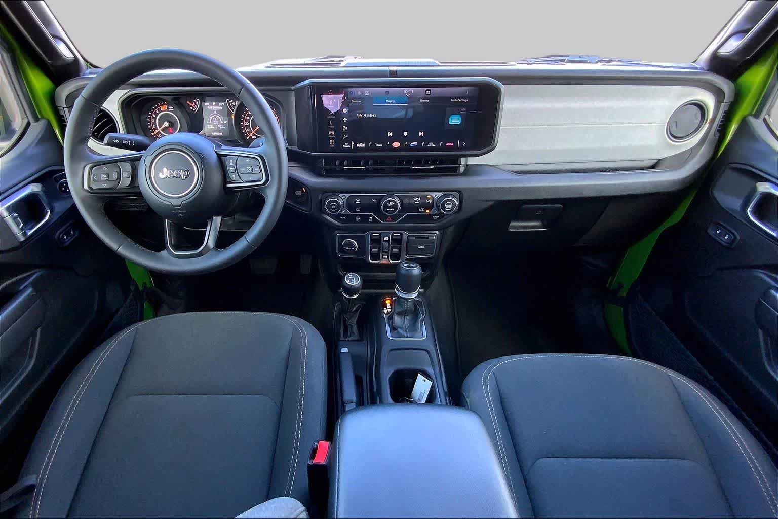 Used 2025 Jeep Wrangler Unlimited Sport AWD/4WD image 14