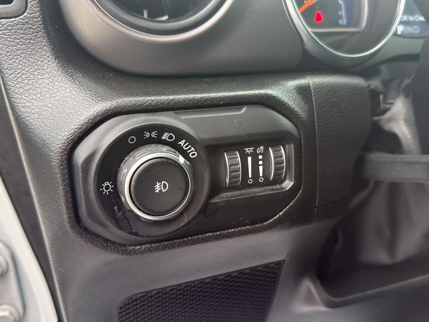 Used 2022 Jeep Wrangler Unlimited Sport AWD/4WD image 15