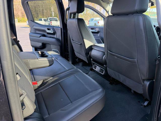 Used 2025 GMC Sierra 1500 SLT AWD/4WD image 5