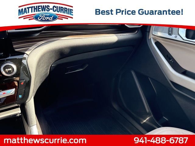 Certified 2022 Ford Explorer Limited w/ Equipment Group 301A image 26