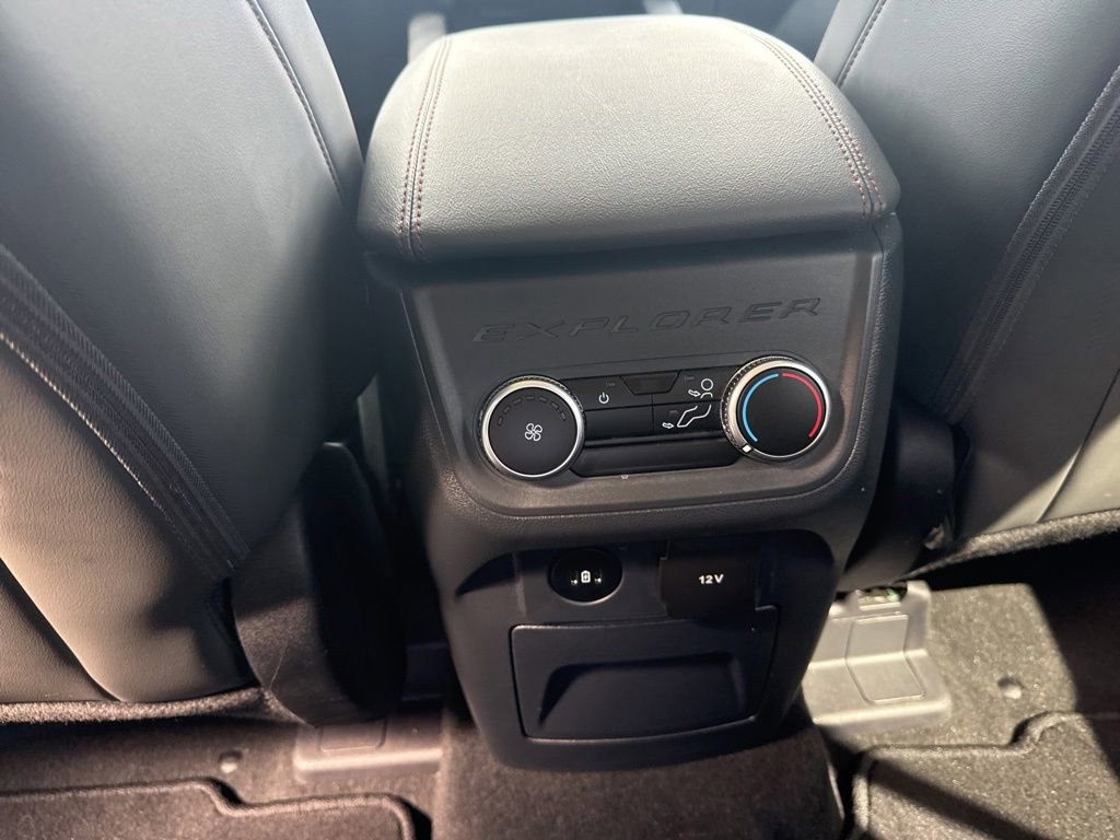 Certified 2026 Ford Explorer Active w/ Active Comfort Package RWD image 23