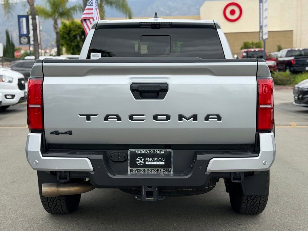 Used 2024 Toyota Tacoma TRD Off-Road w/ TRD Off Road Premium Package AWD/4WD image 9