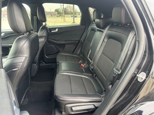 Certified 2025 Ford Escape ST-Line image 18