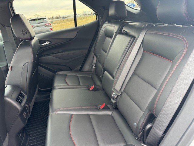 Used 2023 Chevrolet Equinox RS w/ RS Leather Package image 27