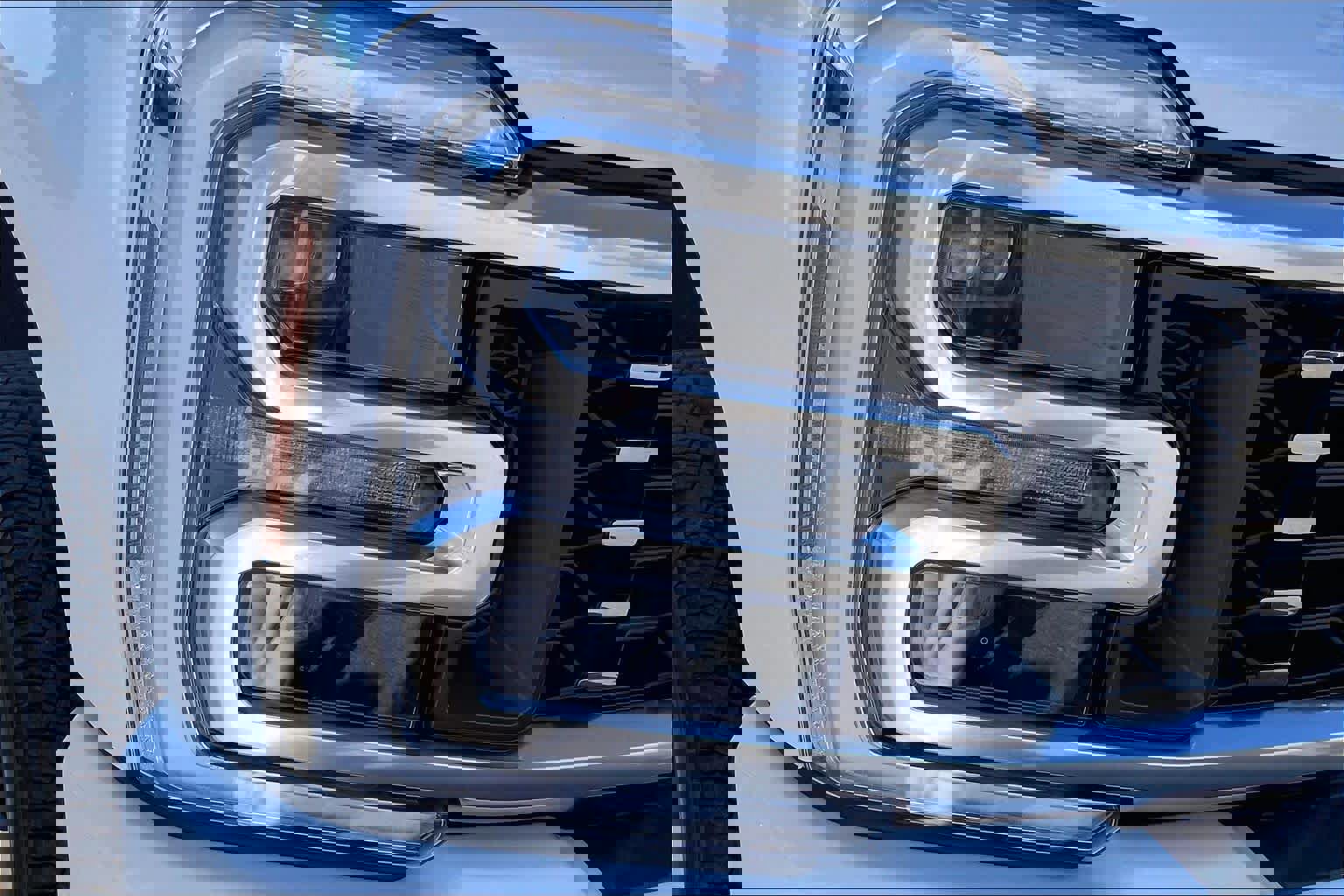 Certified 2025 Ford F350 Platinum w/ Platinum Plus Package image 27