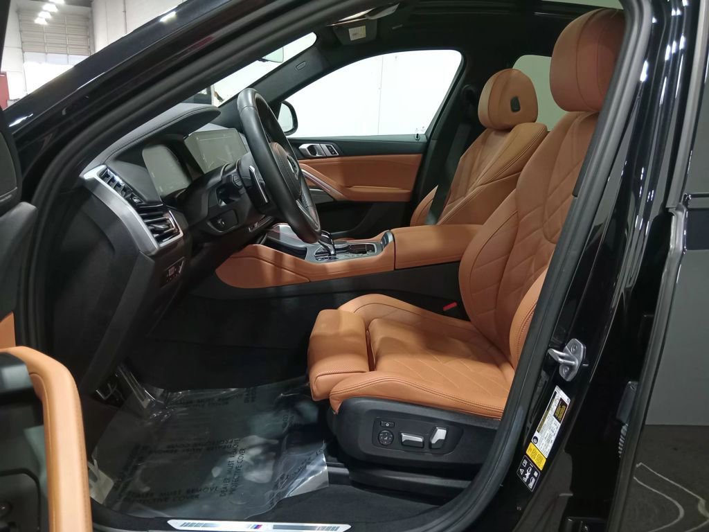 Used 2023 BMW X6 xDrive40i w/ M Sport Package image 17