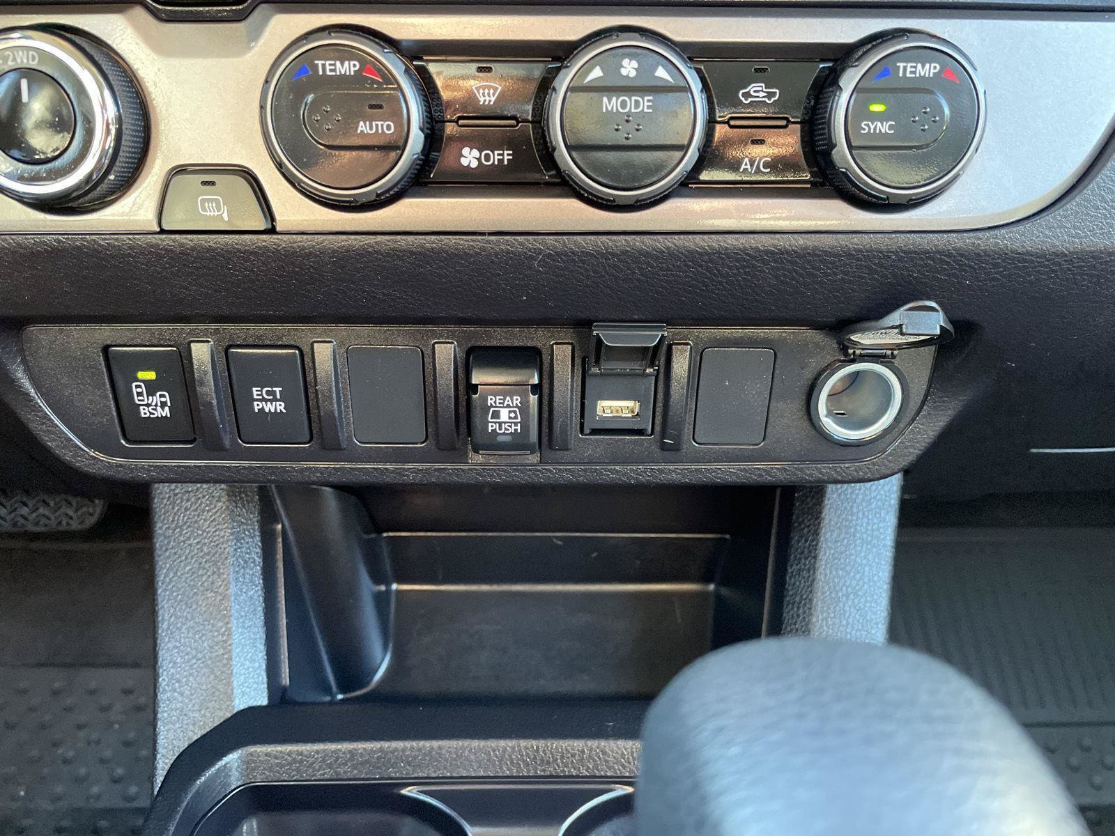 Used 2023 Toyota Tacoma SR5 w/ Technology Package AWD/4WD image 26