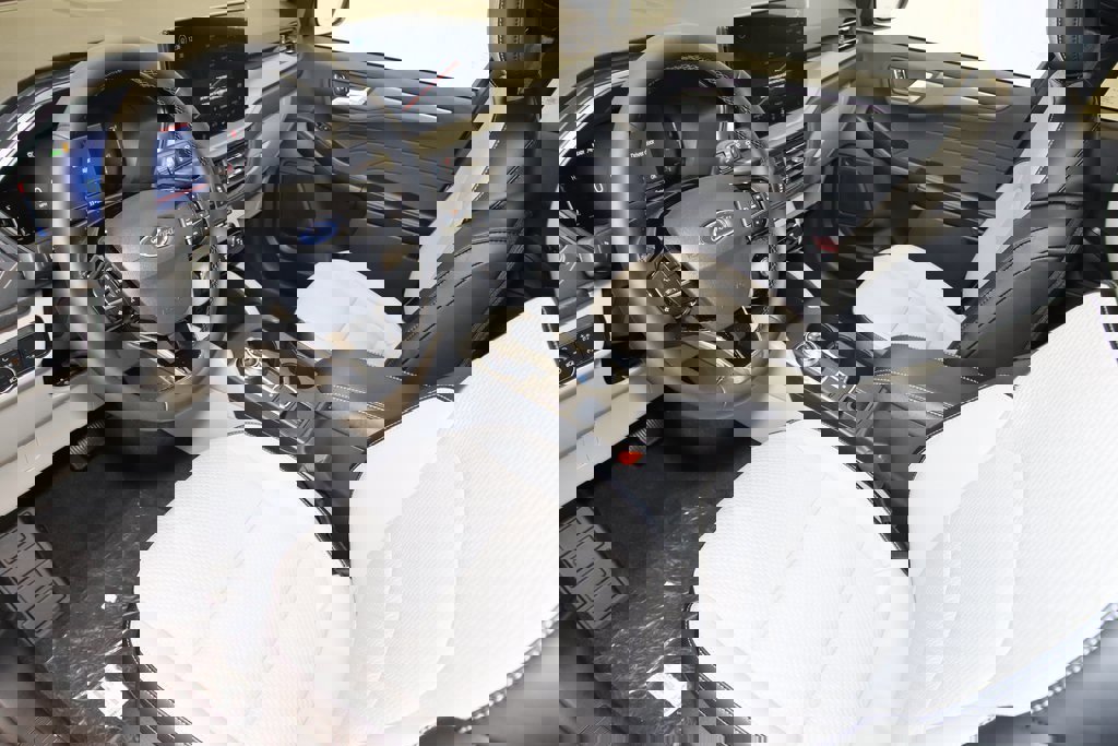 Certified 2024 Ford Escape SE image 66