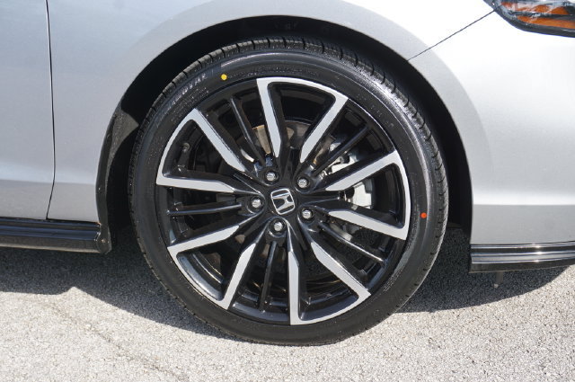 Used 2023 Honda Accord Touring image 34