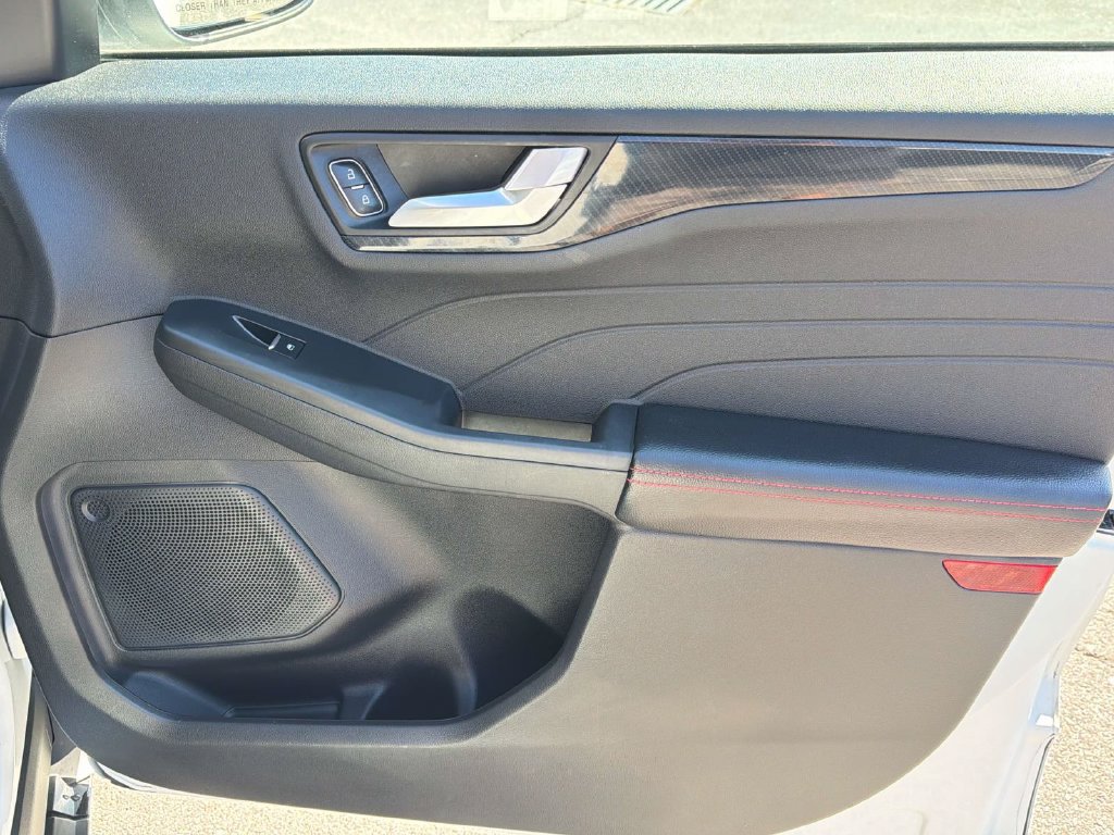 Certified 2023 Ford Escape ST-Line w/ Tech Pack #1 FWD image 28