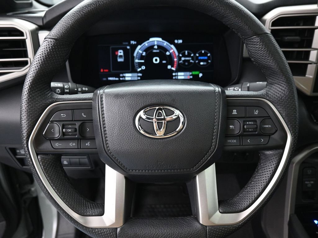 Used 2025 Toyota Tundra Limited image 41