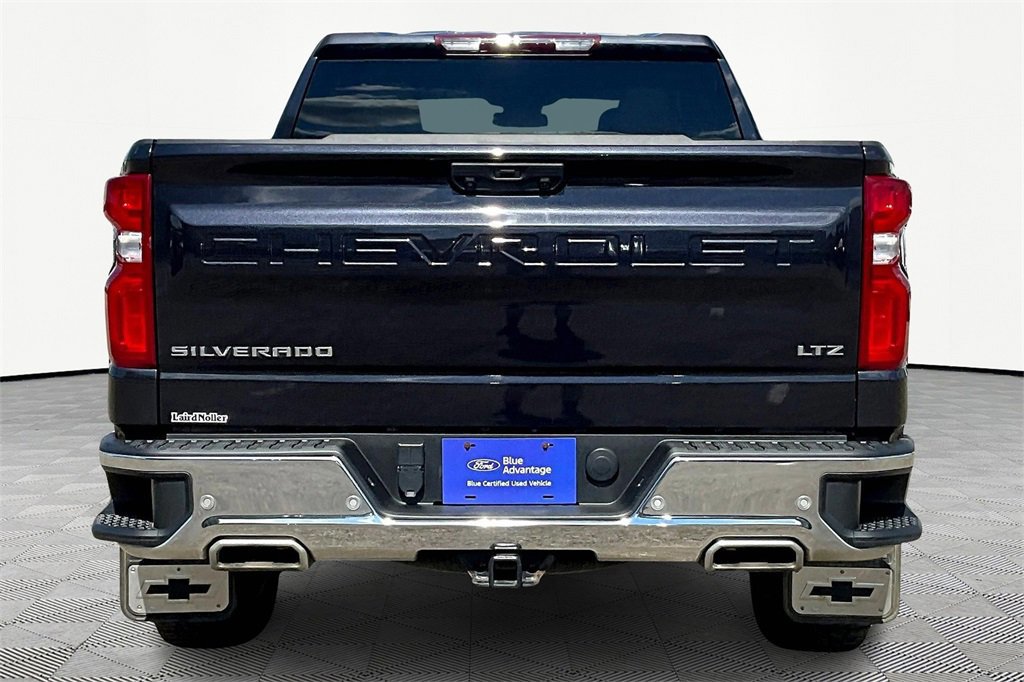 Used 2022 Chevrolet Silverado 1500 LTZ w/ Z71 Off-Road Package image 3