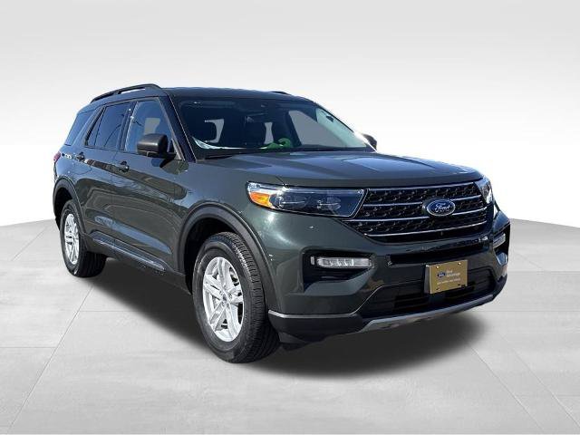 Certified 2023 Ford Explorer XLT w/ Equipment Group 202A AWD/4WD image 5