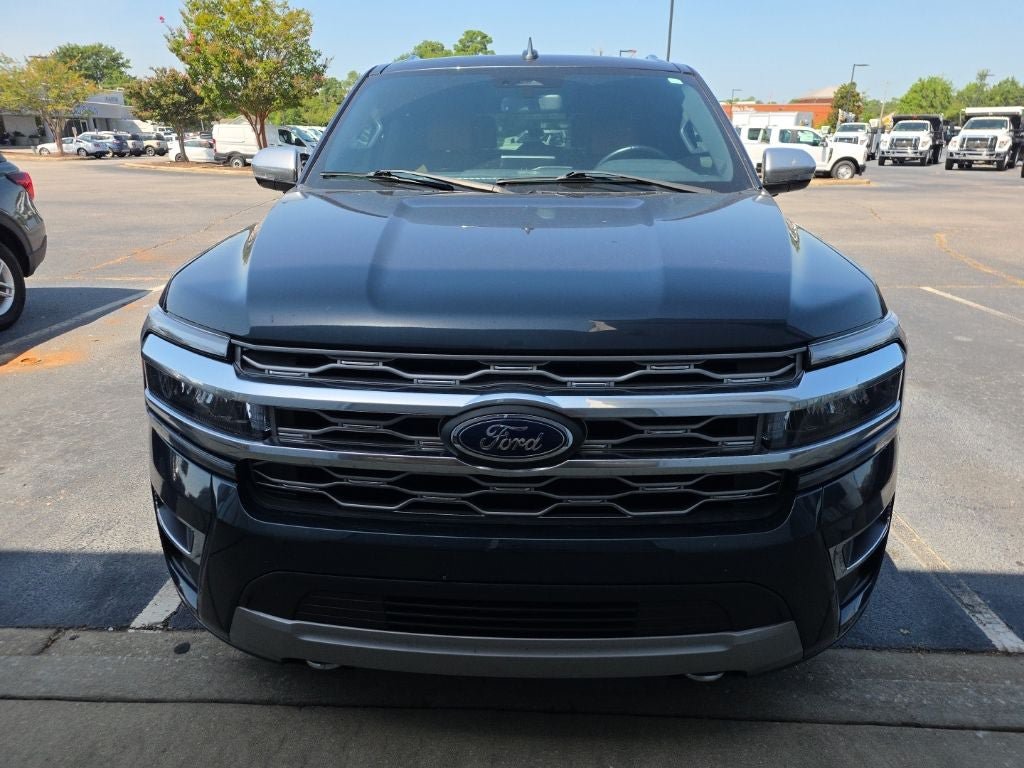 Certified 2022 Ford Expedition Platinum AWD/4WD image 2