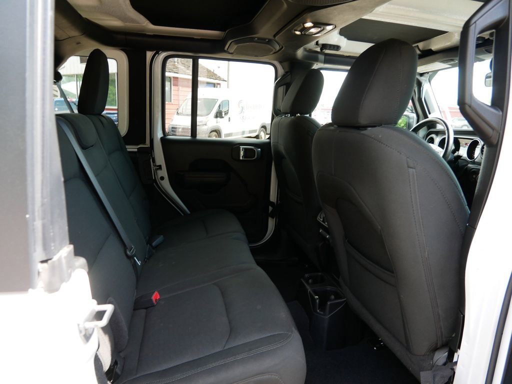 Used 2021 Jeep Wrangler Unlimited Sport AWD/4WD image 9