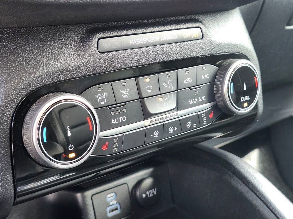 Certified 2022 Ford Escape SEL w/ Technology Package AWD/4WD image 23