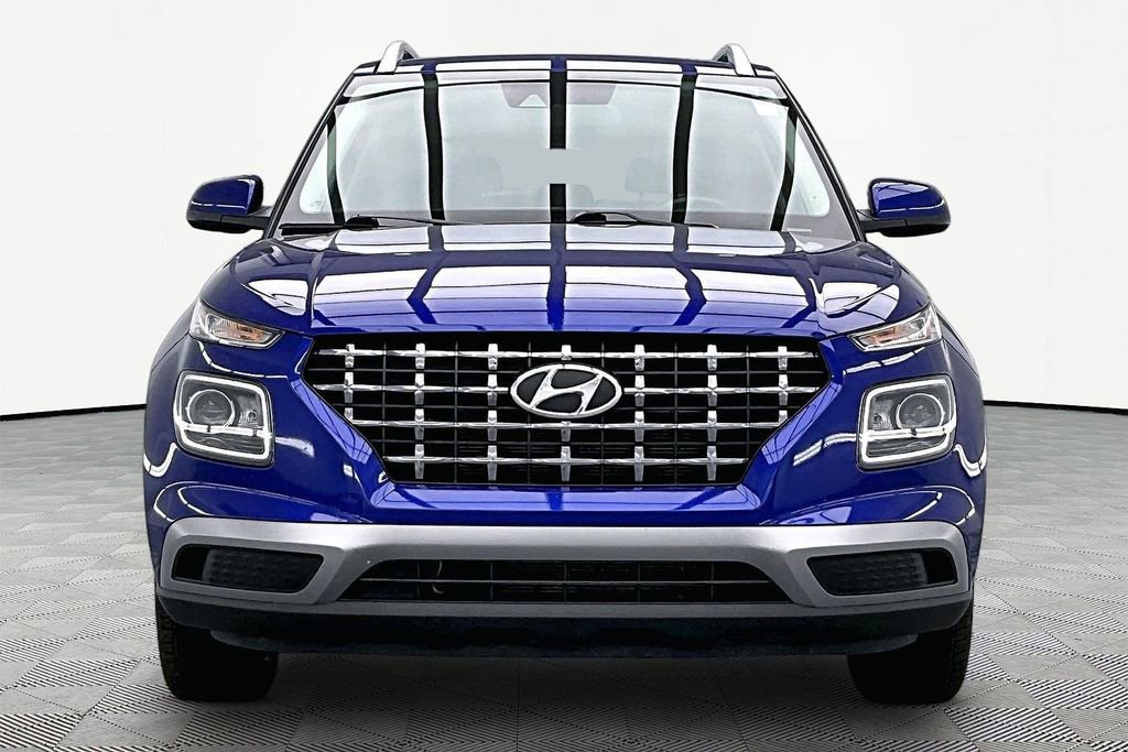 Used 2022 Hyundai Venue SEL FWD image 6
