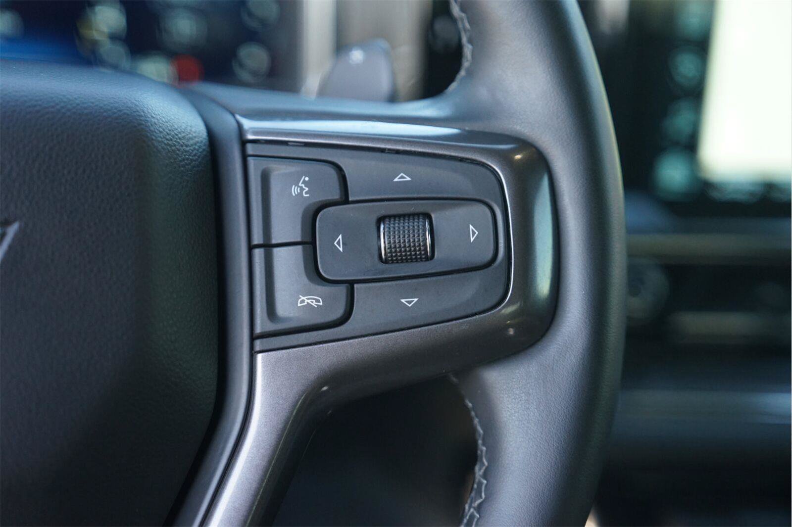 Used 2024 Chevrolet Silverado 1500 High Country w/ High Country Premium Package AWD/4WD image 24