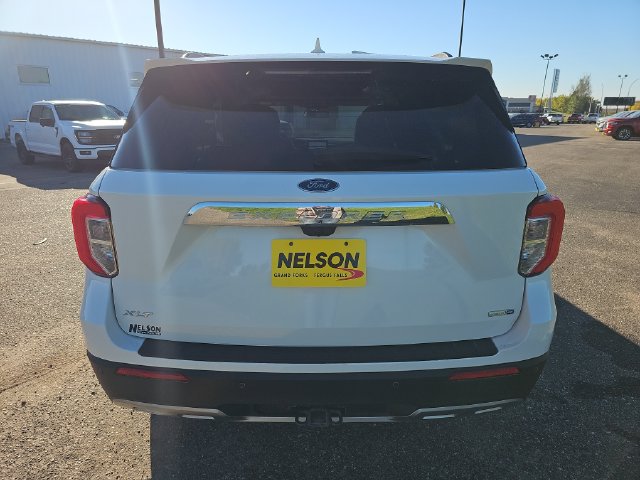 Certified 2020 Ford Explorer XLT w/ Equipment Group 202A AWD/4WD image 4