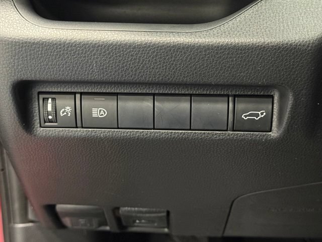 Used 2019 Toyota RAV4 XLE Premium FWD image 15