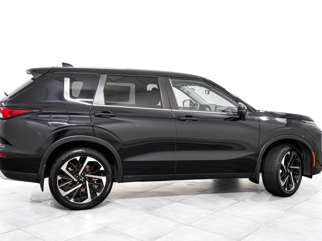 Used 2023 Mitsubishi Outlander SE Black Edition AWD/4WD image 7
