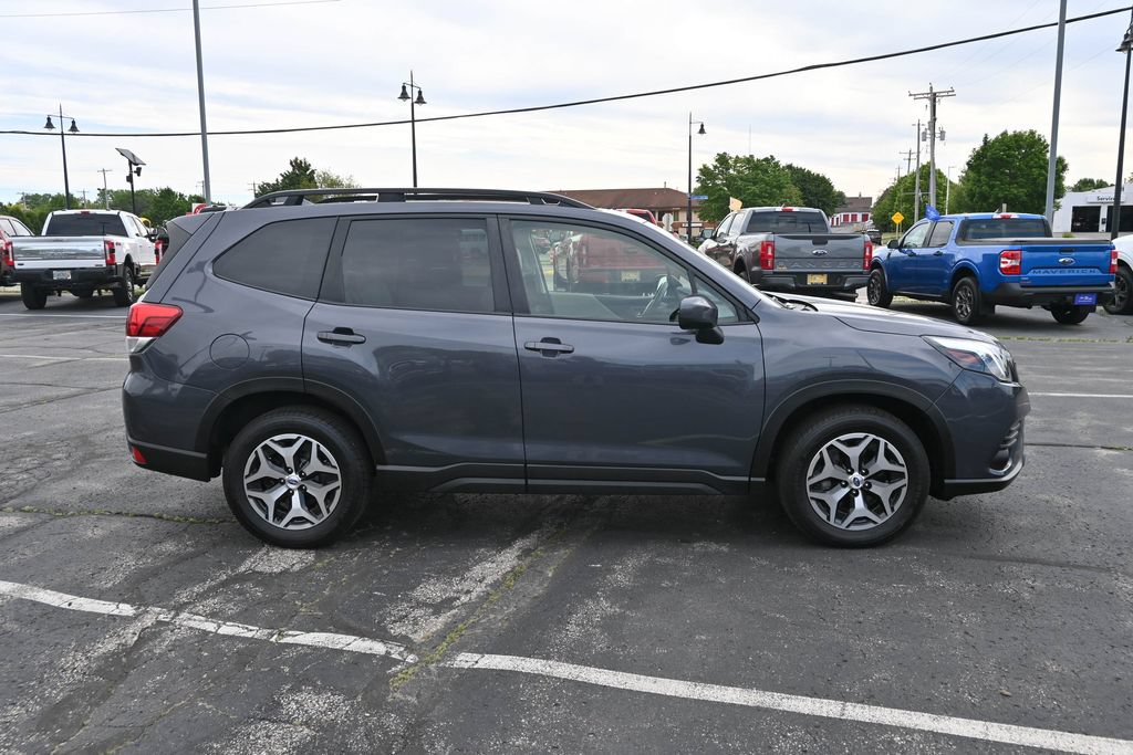 Used 2022 Subaru Forester Premium AWD/4WD image 8