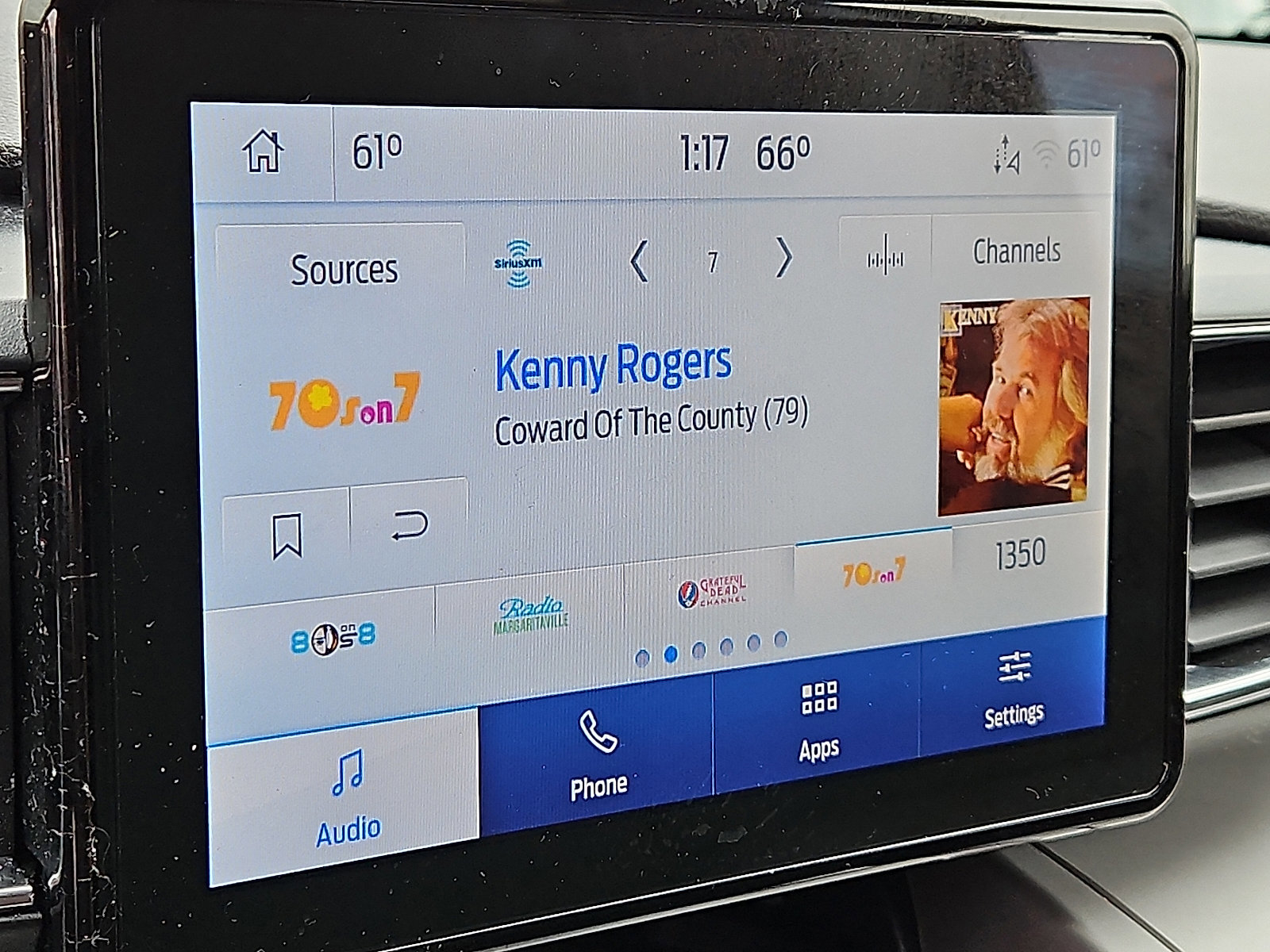 Certified 2022 Ford Explorer XLT w/ Equipment Group 202A image 18