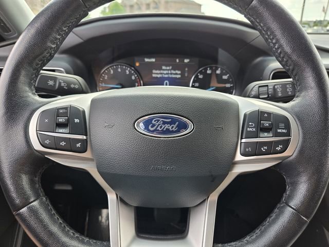 Certified 2022 Ford Explorer XLT w/ Equipment Group 202A AWD/4WD image 22