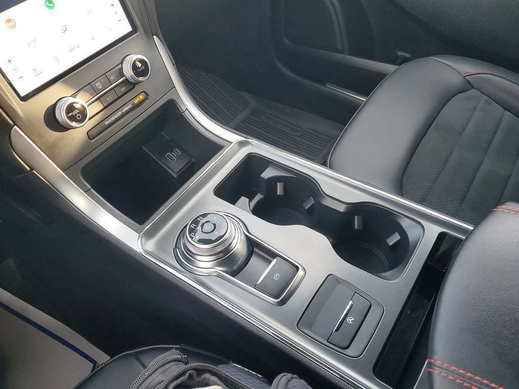 Certified 2022 Ford Edge ST-Line w/ Class II Trailer Tow Package image 31