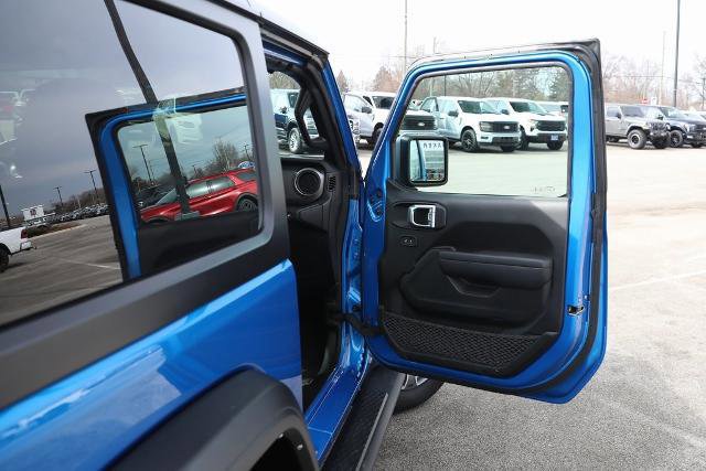 Used 2022 Jeep Wrangler Sport image 22