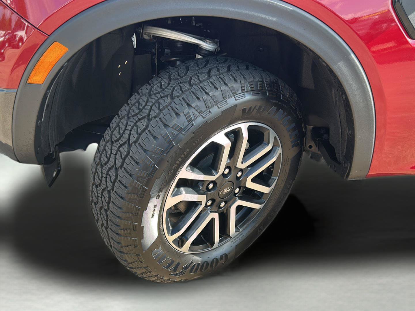 Certified 2025 Ford Ranger Lariat w/ FX4 Off-Road Package AWD/4WD image 30