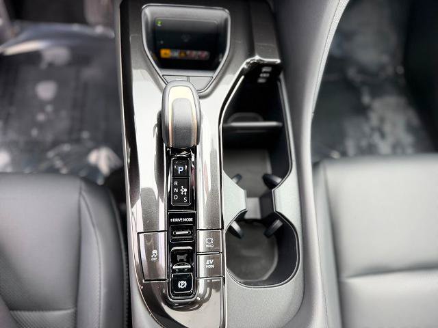 Used 2026 Toyota Crown Signia w/ Advanced Technology Package AWD/4WD image 18