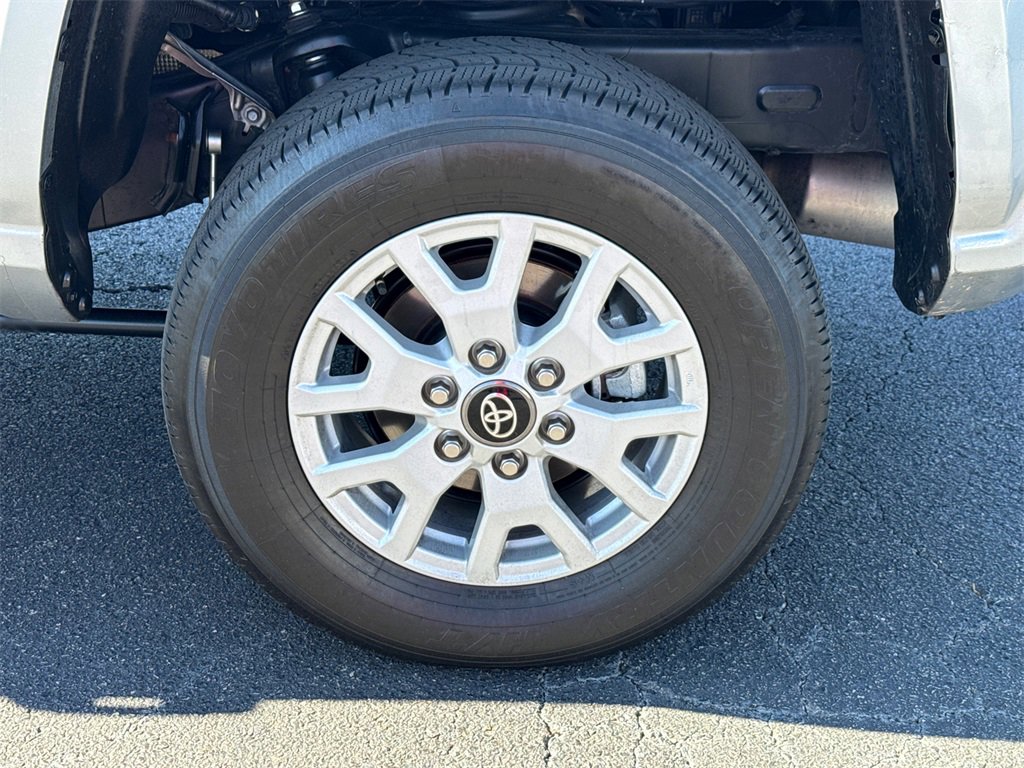 Used 2024 Toyota Tacoma 2WD Double Cab image 19