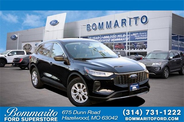 Certified 2024 Ford Escape Active w/ Cold Weather Package image 1