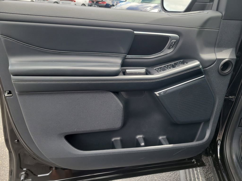 Certified 2026 Ford Expedition Platinum w/ Stealth Performance Package image 17