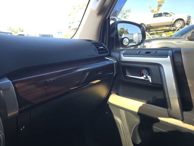 Used 2020 Toyota 4Runner Limited AWD/4WD image 13