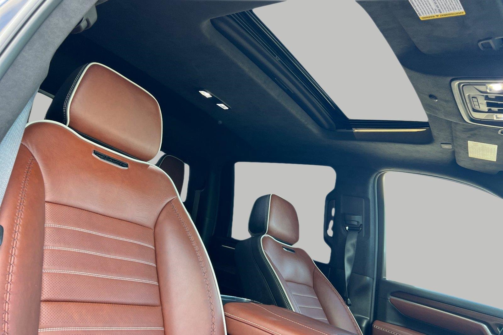 Used 2025 GMC Sierra 2500 Denali Ultimate image 17