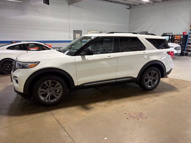 Certified 2024 Ford Explorer XLT w/ Equipment Group 202A AWD/4WD image 5
