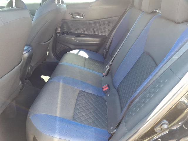 Used 2021 Toyota C-HR XLE FWD image 14