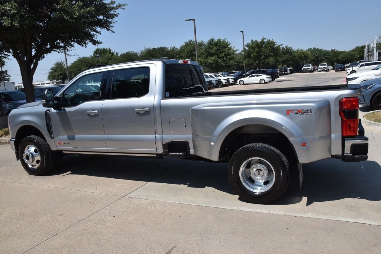Certified 2024 Ford F350 Lariat w/ Lariat Ultimate Package AWD/4WD image 11