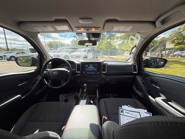 Used 2024 Nissan Frontier SV w/ Technology Package RWD image 30