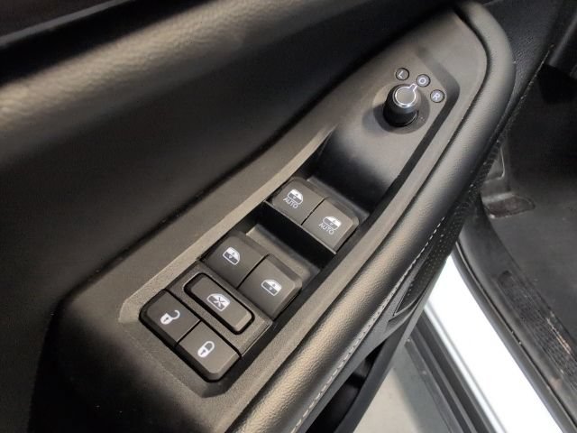 Used 2023 Jeep Grand Cherokee Laredo AWD/4WD image 14