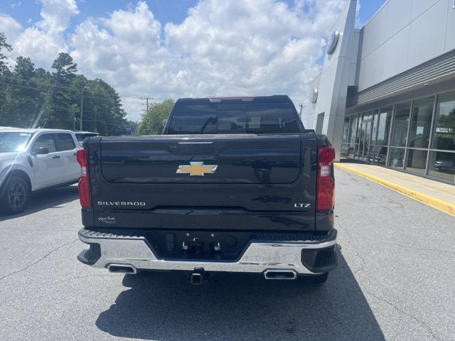 Used 2023 Chevrolet Silverado 1500 LTZ w/ LTZ Premium Package AWD/4WD image 7